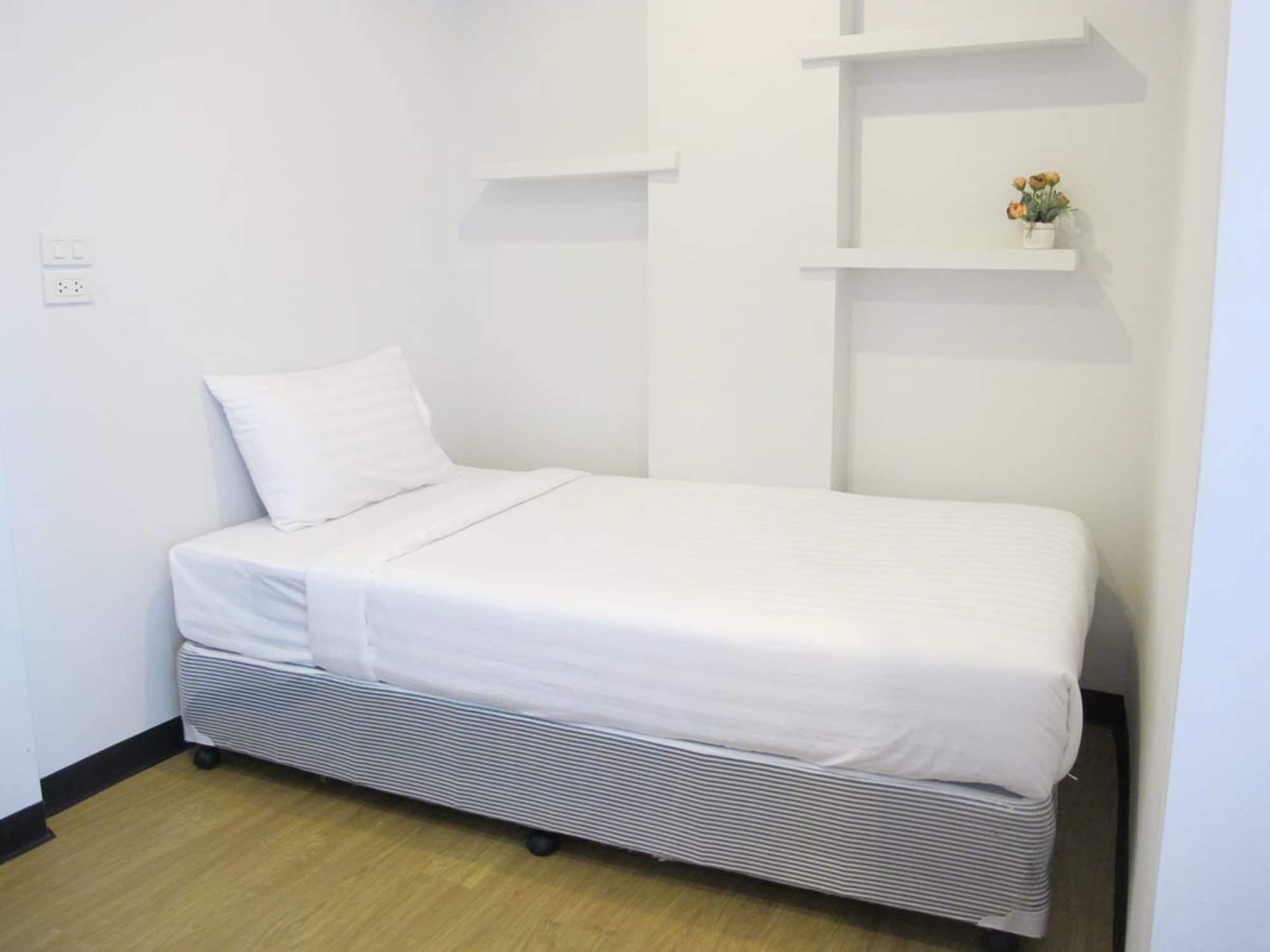 C Tower Hotel Surat Thani Zewnętrze zdjęcie